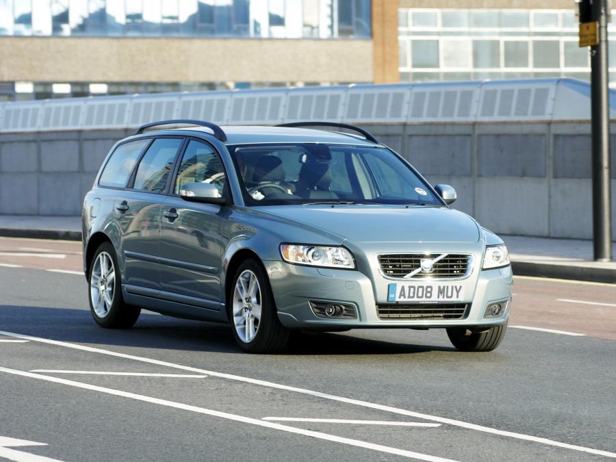  Volvo V50 2007 года  (UK) (фото 4 из 15)